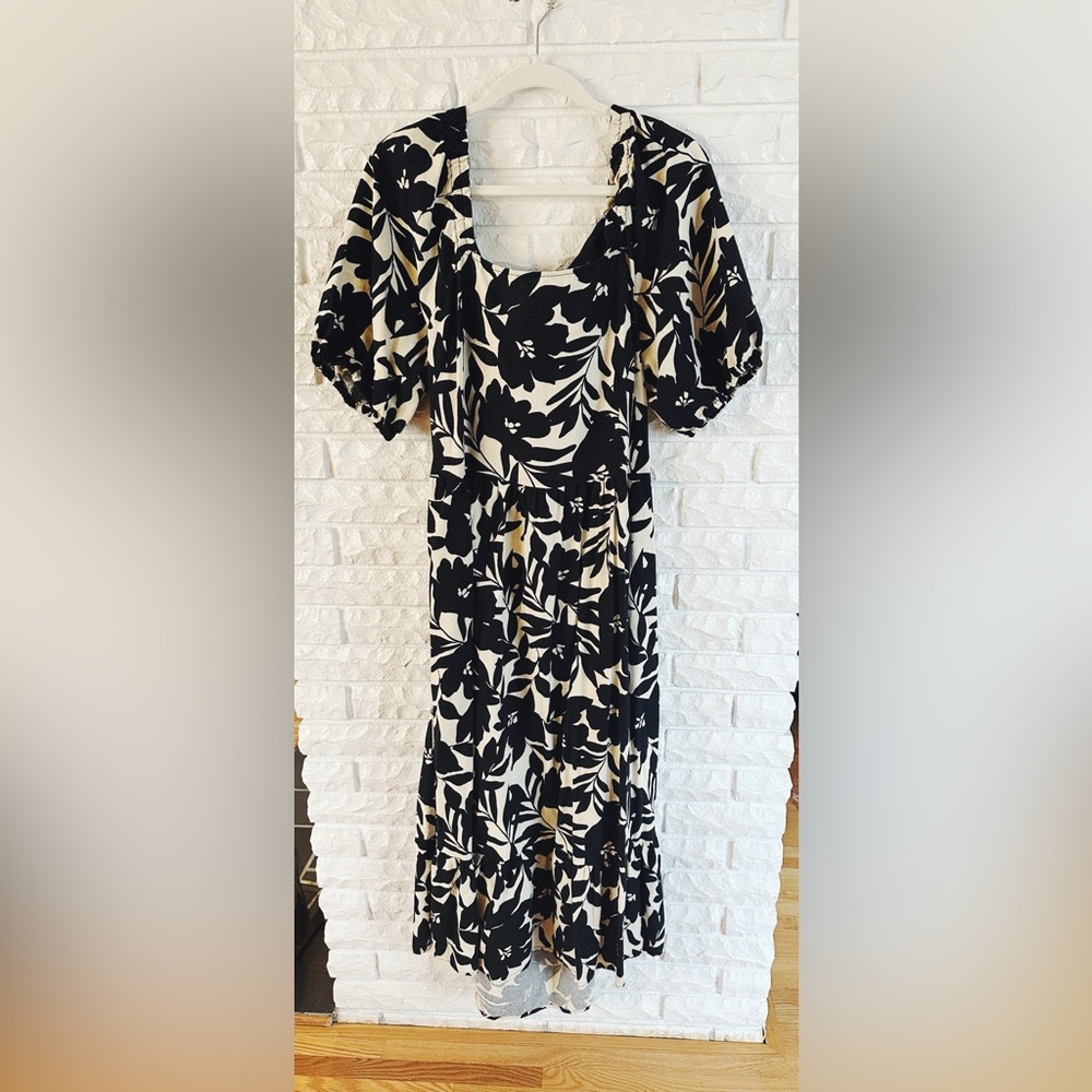 Floral Black and Cream Midi Who What Wear Dress - Picture 3 of 7
